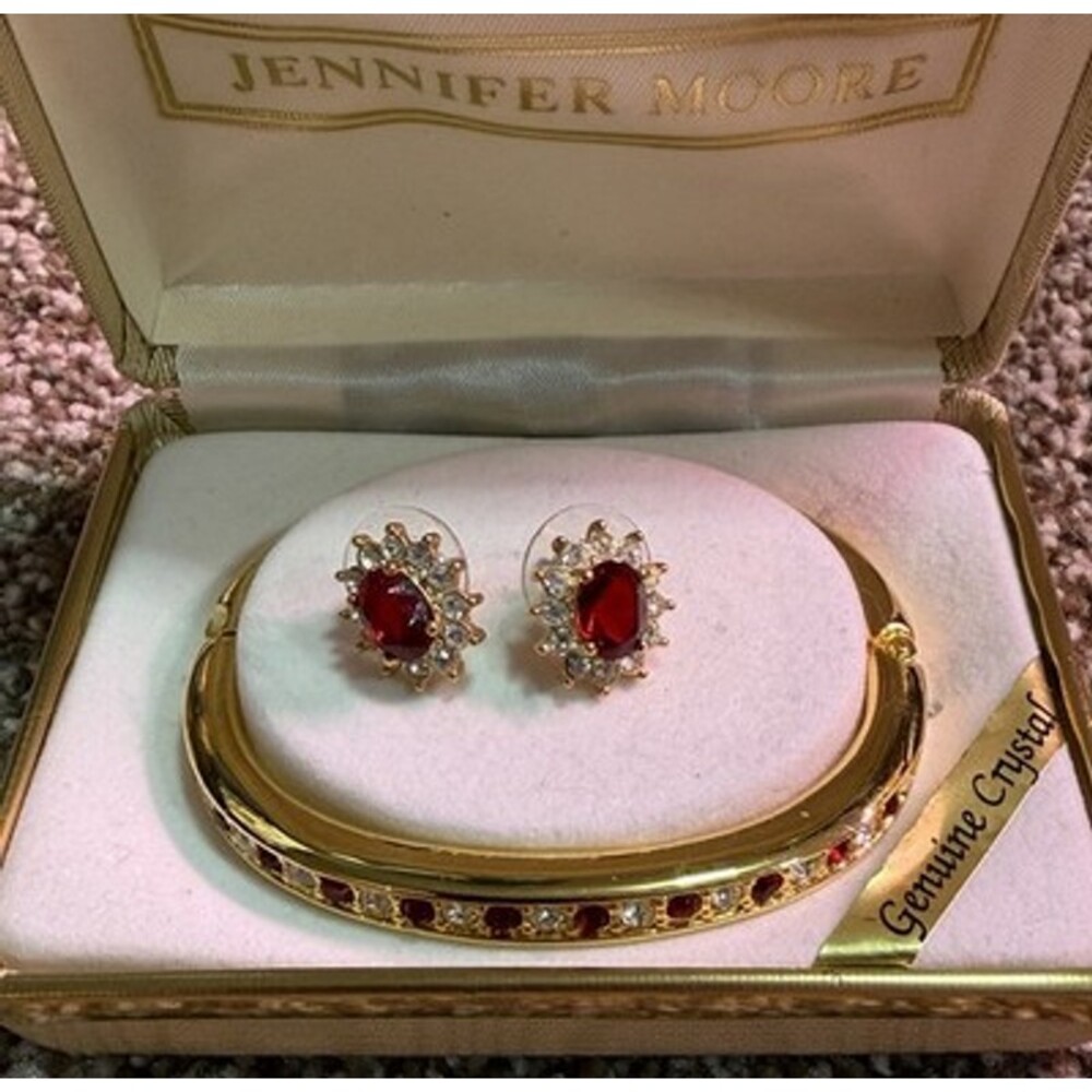 Jennifer Moore Gold Tone Bangle Bracelet Red & Clear Crystals, Matching Earrings